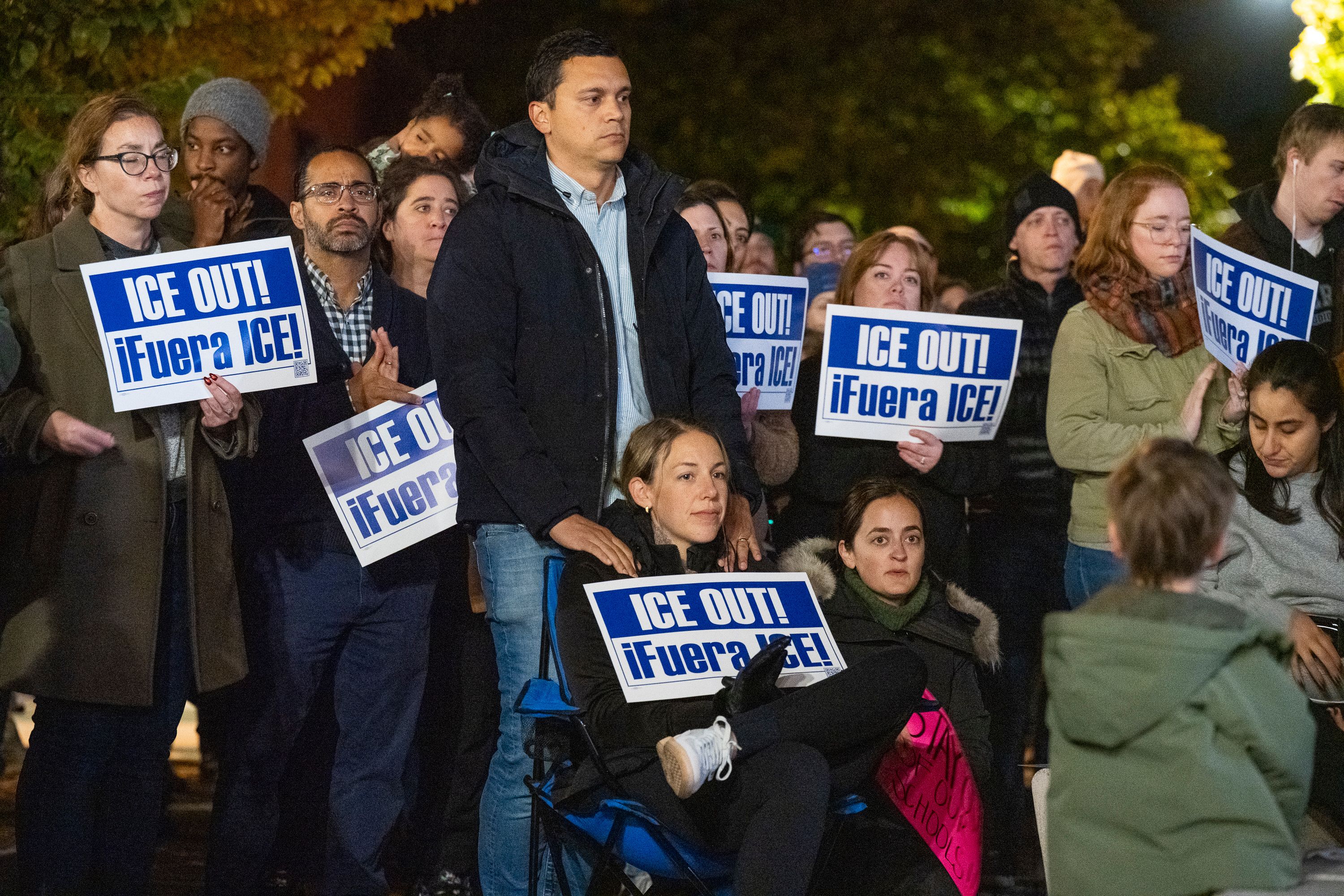 Hundreds of community members, parents, and elected officials attend a rally at Northcenter Town Square, in support of "Ms. Diana," an educator detained by federal law enforcement officers at Rayito de Sol Spanish Immersion Early Learning Center. (Tyler Pasciak LaRiviere/Chicago Sun-Times via AP)